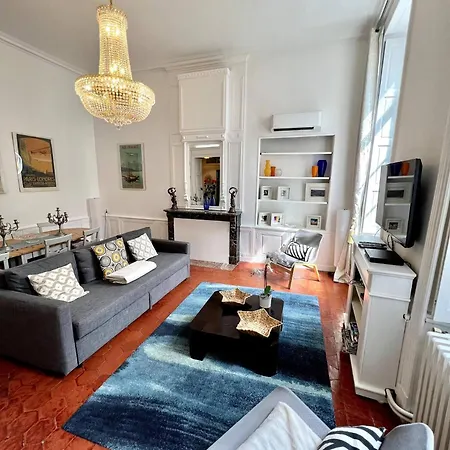 Sunny , Terrasse, Climatisation, Centre Apartment Carcassonne